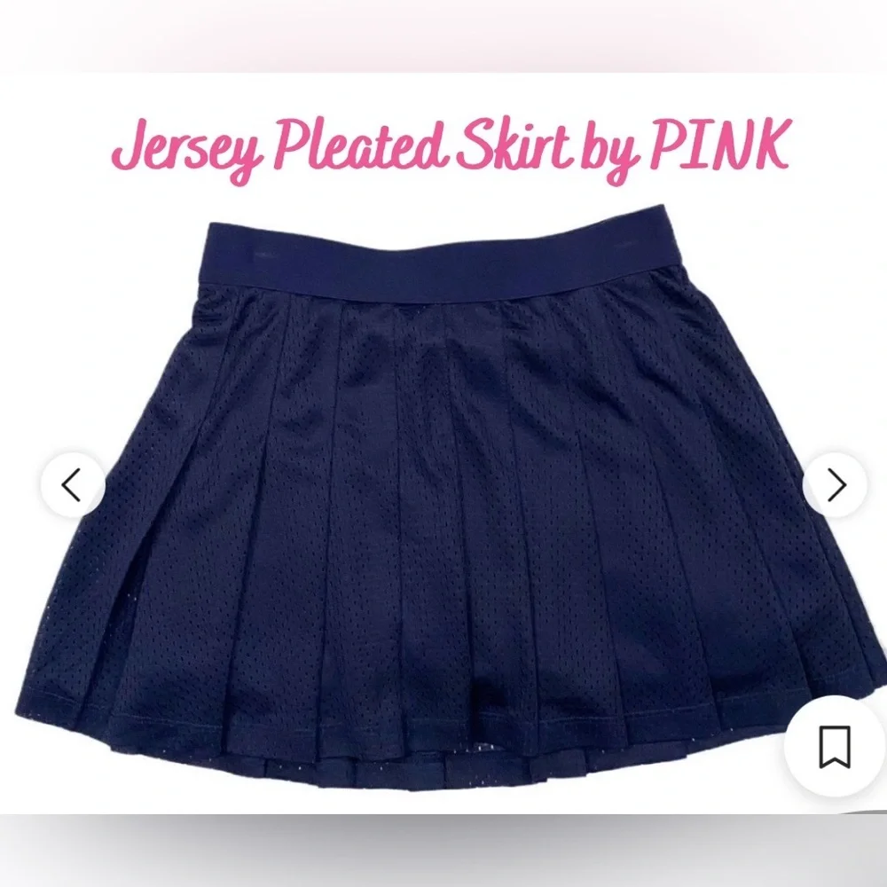 🩷PINK Victoria's Secret Dark Blue‎ Pleated Skirt 🩷